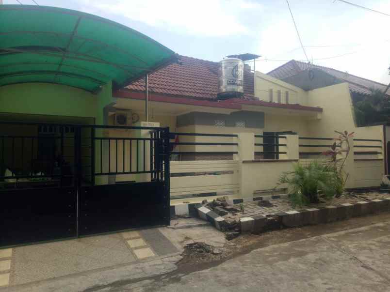 dijual rumah rungkut menanggal