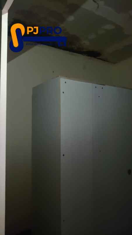 dijual rumah segara city