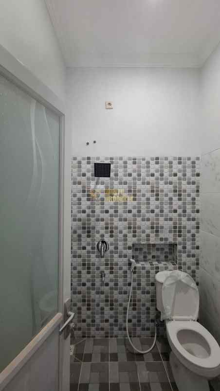 dijual rumah selomartani