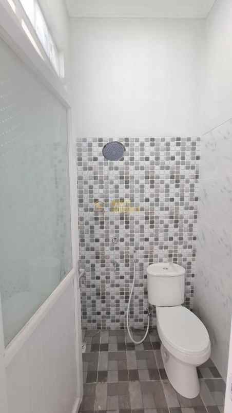 dijual rumah selomartani