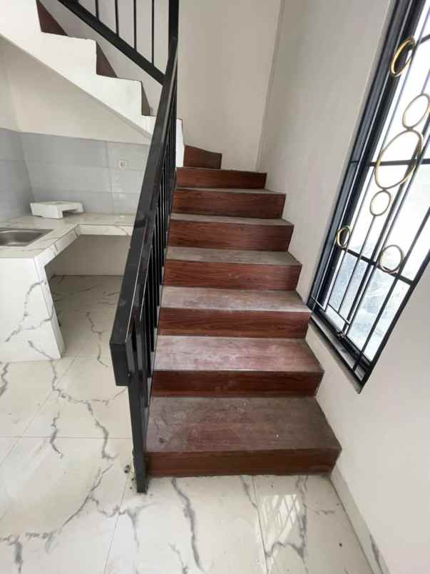 dijual rumah siap huni putri tunggal harjamukti depok