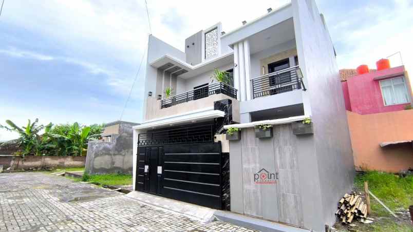 dijual rumah sumber banjarsari surakarta