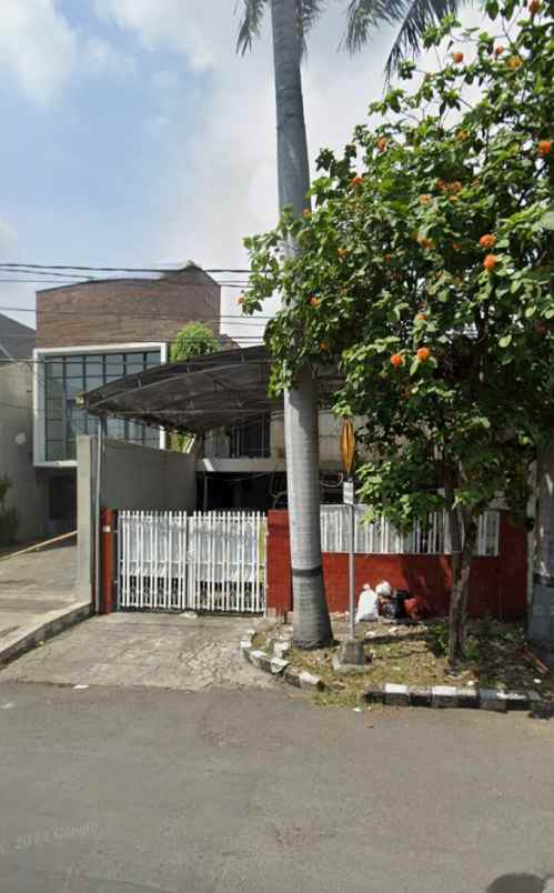 dijual rumah surabaya pusat kota di jl ra kartini shm