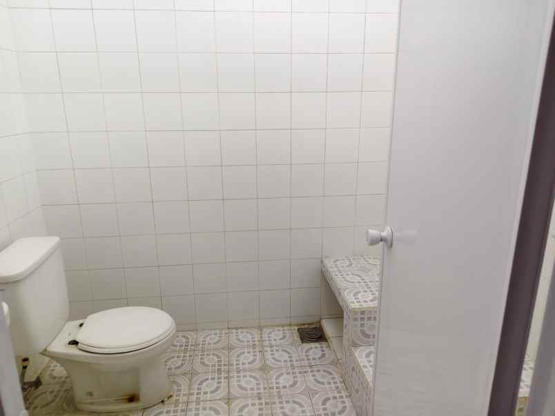 dijual rumah sutorejo prima indah