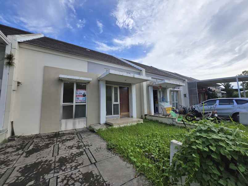dijual rumah suvarna sutera cluster