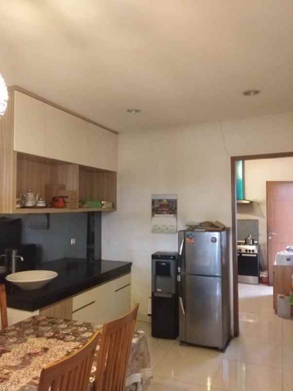 dijual rumah tajung duren utara jakarta