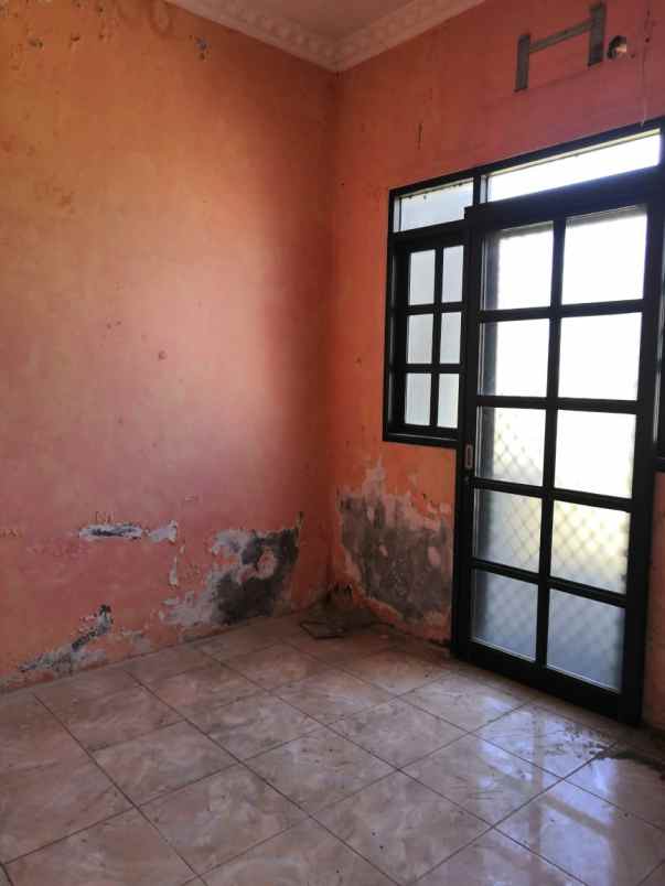 dijual rumah taman gunung anyar