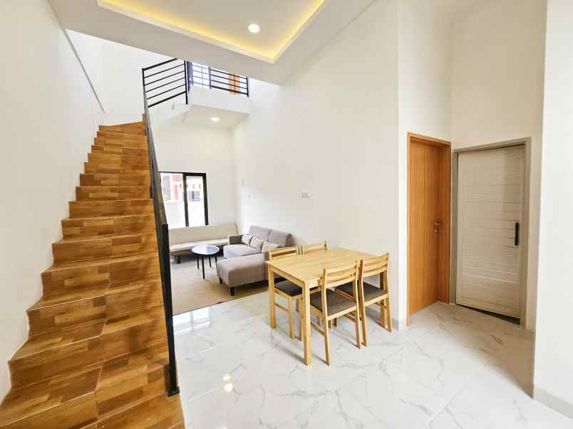 dijual rumah taman harapan baru