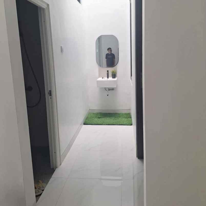 dijual rumah taman harapan baru