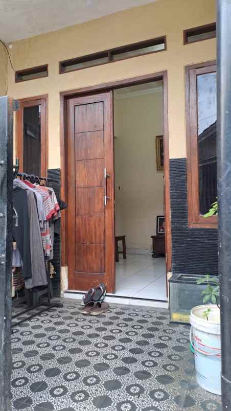 dijual rumah tanah baru beji depok