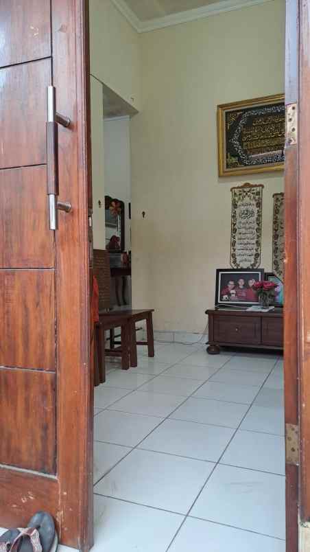 dijual rumah tanah baru beji depok