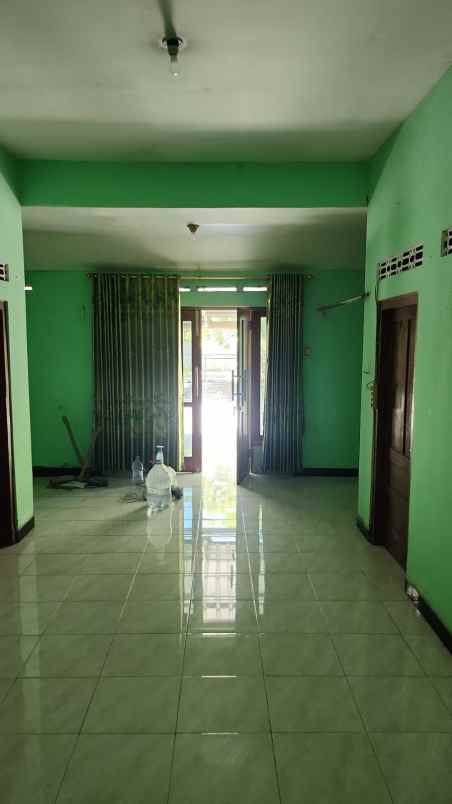 dijual rumah tawangsari
