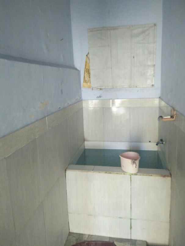 dijual rumah tepi jalan daerah