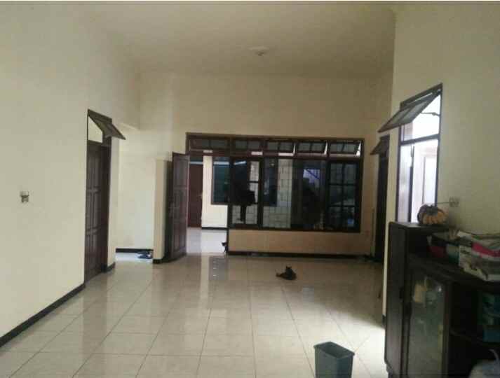 dijual rumah tepi jalan daerah