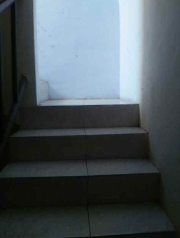 dijual rumah tepi jalan daerah