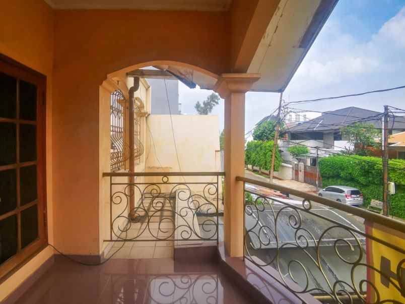 dijual rumah tomang