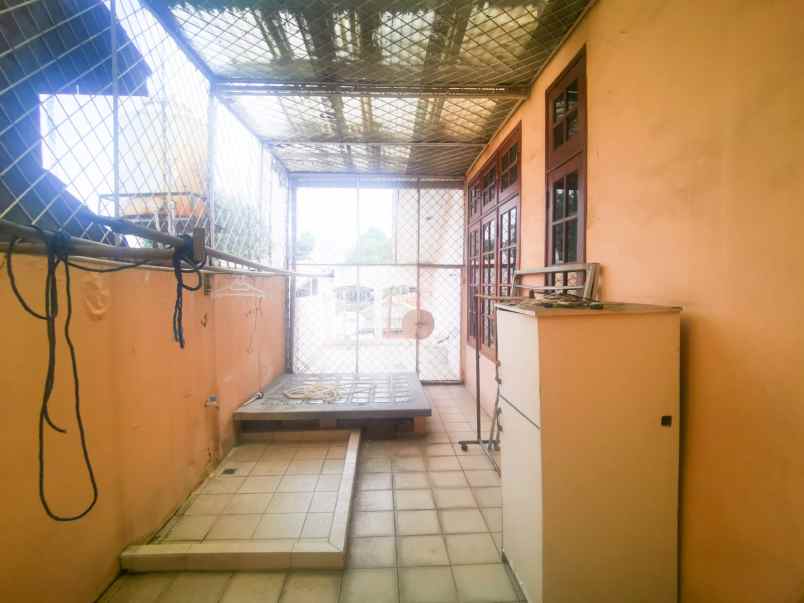 dijual rumah tomang