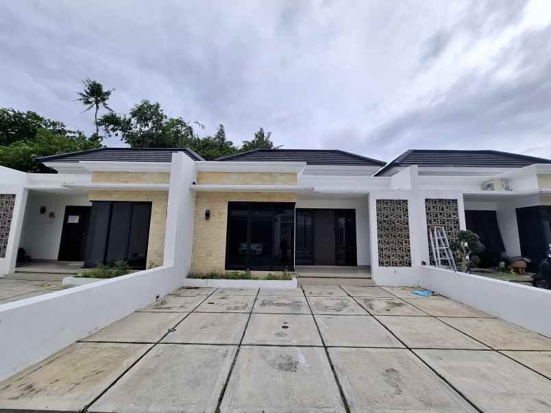 dijual rumah trukan selomartani kalasan