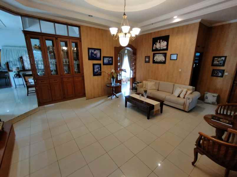 dijual rumah turangga buahbatu bandung