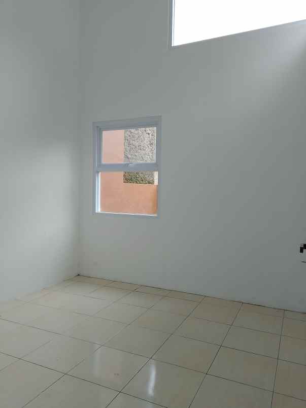 dijual rumah ujungberung sekemala