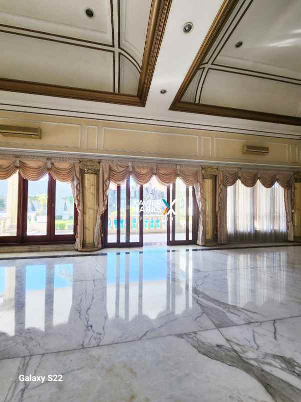 dijual rumah usaha jemur andayani dekat siwalankerto