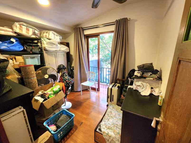 dijual rumah villa cinere mas pisangan