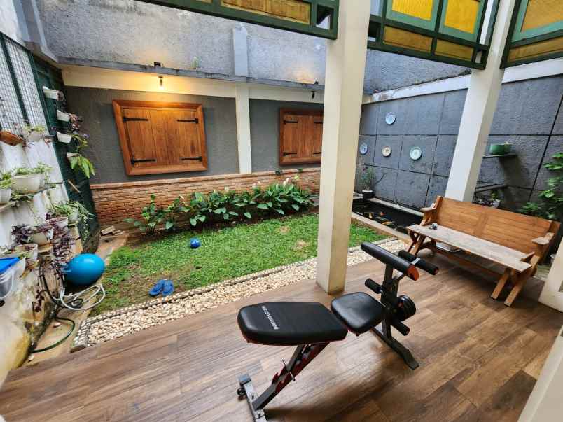 dijual rumah villa cinere mas pisangan