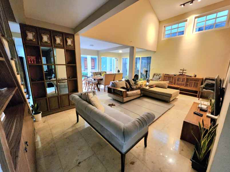 dijual rumah villa cinere mas pisangan