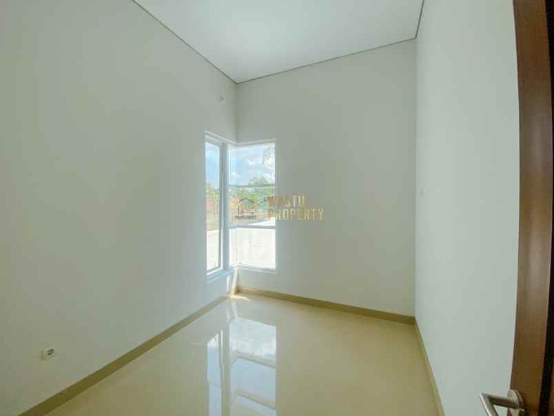 dijual rumah wedomartani ngemplak