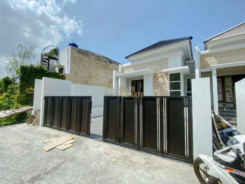 dijual rumah wedomartani ngemplak