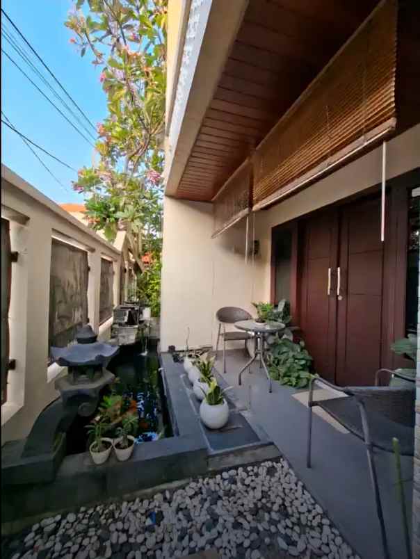 dijual rumah wirogunan