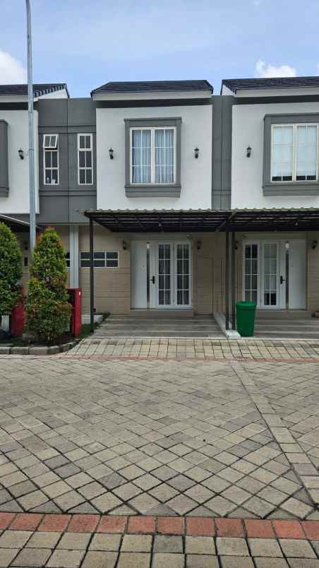 dijual rumah wisata bukit mas