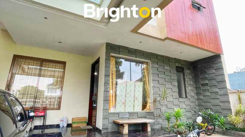 dijual rumah wisata bukit mas wiyung