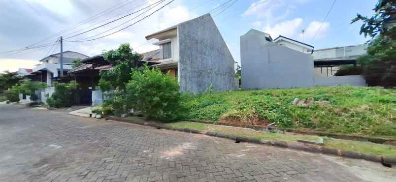 dijual tanah kemang pratama