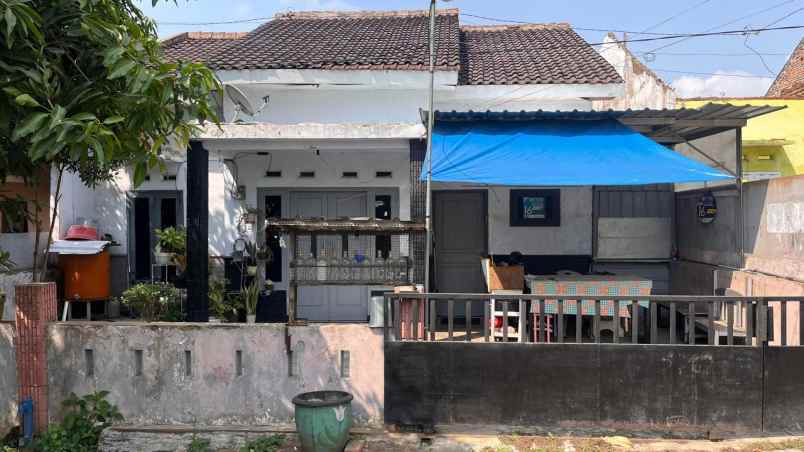 dijual tanah murah bonus bangunan