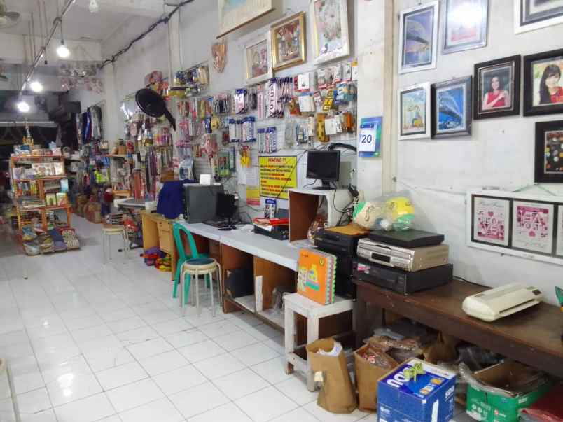 dijual toko raya babat lamongan