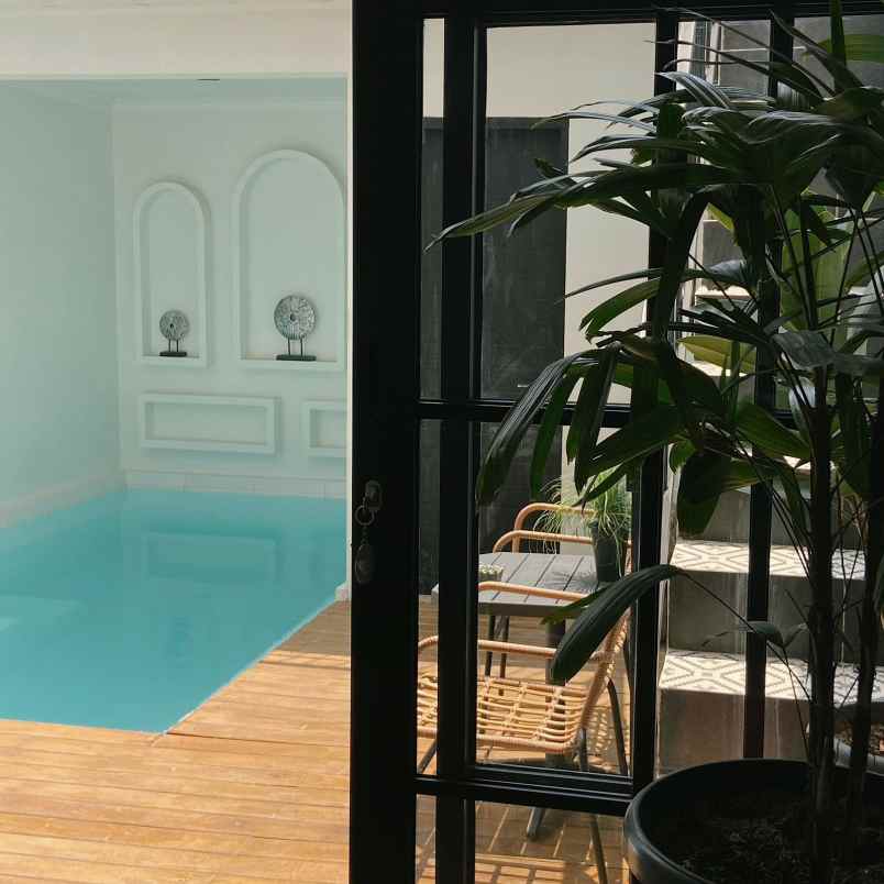 dijual villa dayu jalan damai