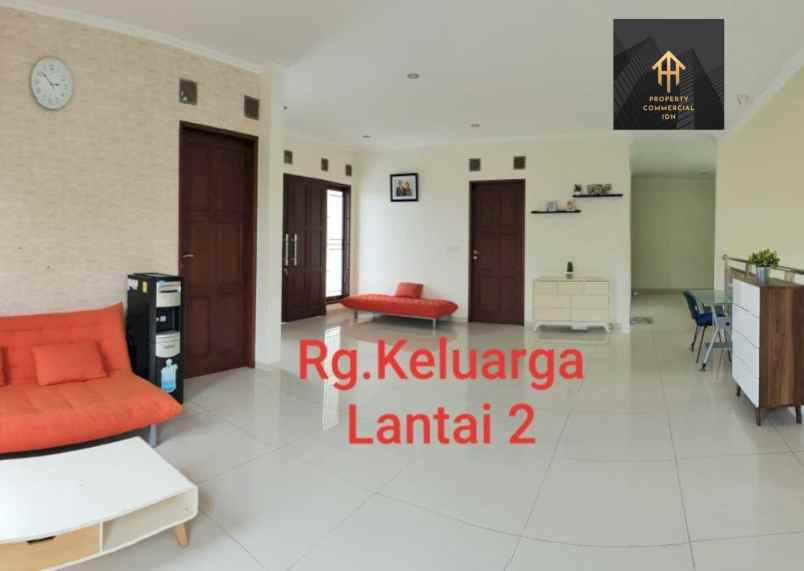 dijual villa pakuhaji