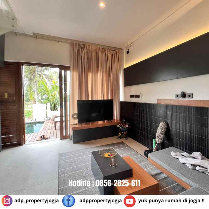 dijual villa pandowoharjo sleman