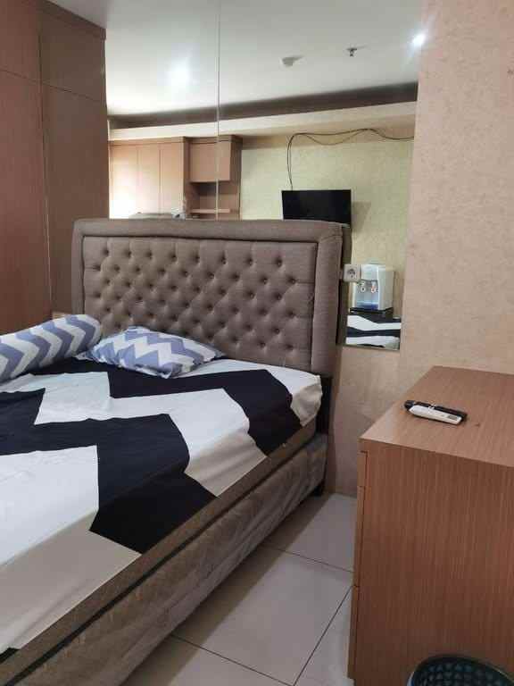 disewakan apartemen green pramuka city chrysant studio