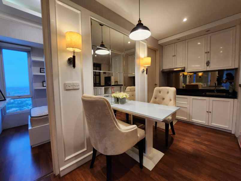 disewakan apartemen orchard lantai 31 full furnish