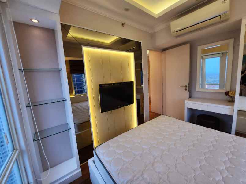 disewakan apartemen orchard lantai 31 full furnish