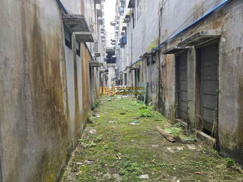 disewakan ruko gudang kantor komplek cbd polonia jalan