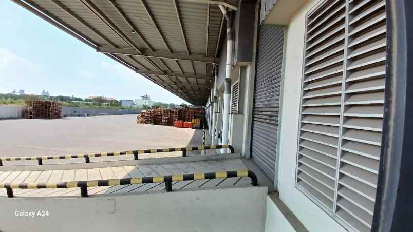 disewakan ruko gudang kantor manyar