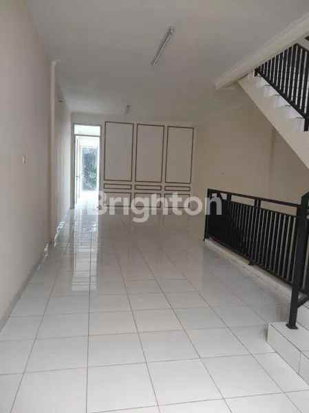 disewakan ruko gudang kantor ruko centra kemang utara