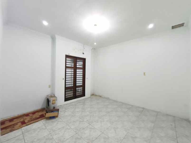 disewakan rumah 1 tingkat komplek cemara asri