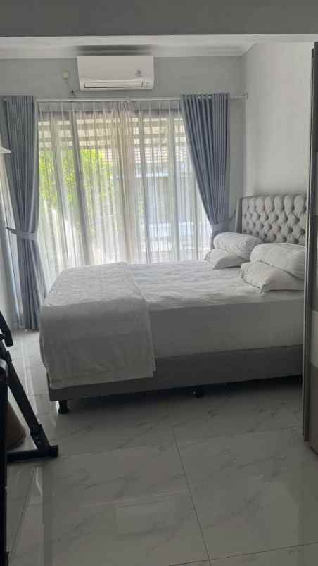 disewakan rumah bintaro sektor 9 semi furnished