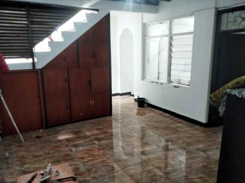 disewakan rumah dago pojok sayap dago
