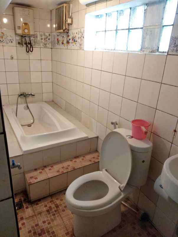 disewakan rumah dago pojok sayap dago