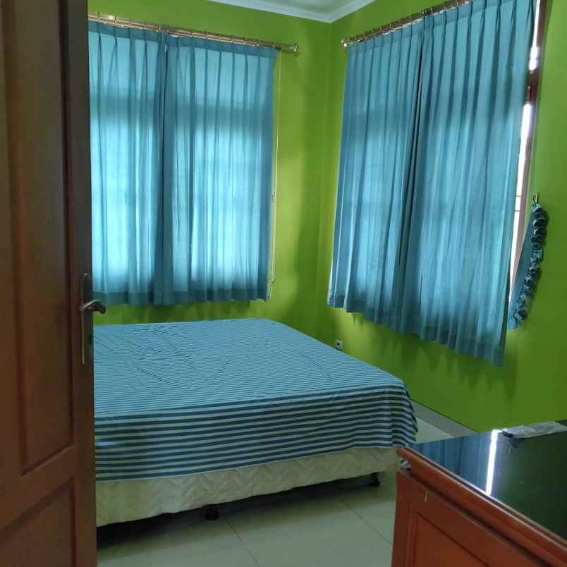 disewakan rumah kayu putih pulo gadung